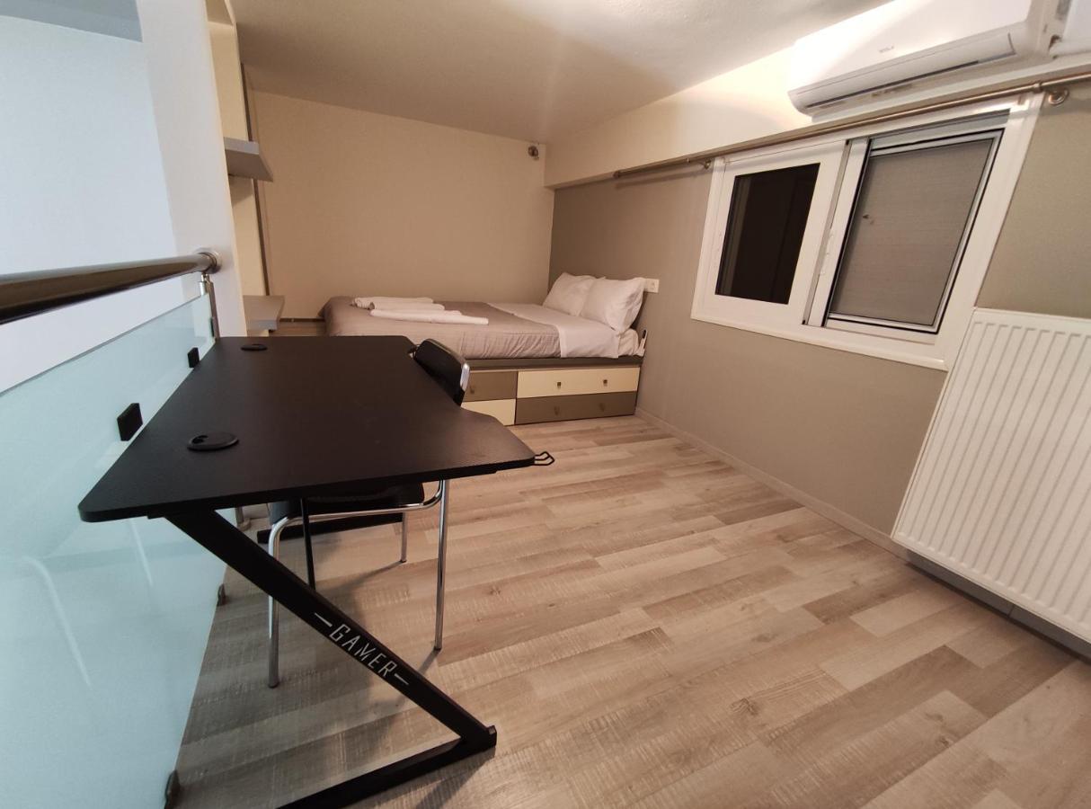 Ferienwohnung Kalamata City Loft Exterior foto